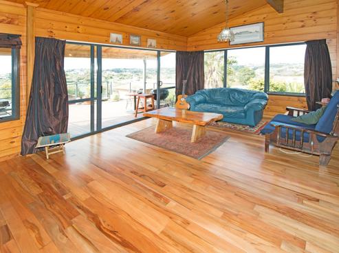 64 Brightside Road, Stanmore Bay