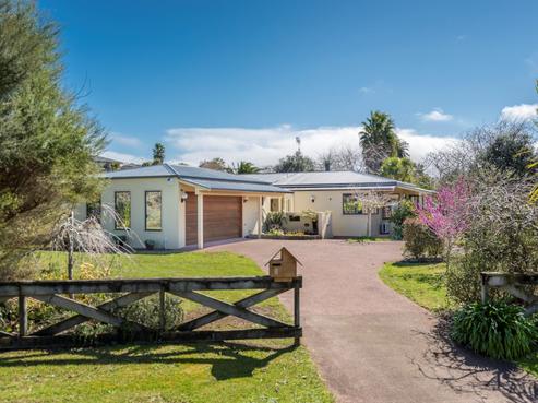 8 Denehurst Drive, Waimauku