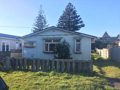 8 Tregenna Street, Castlecliff