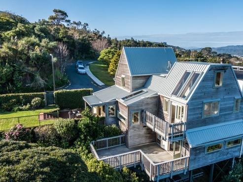 7 Corrondella Grove, Belmont