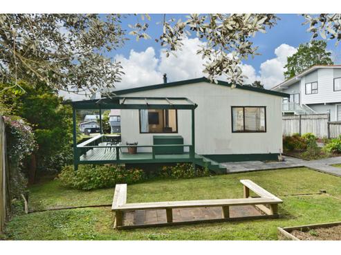 3 Logan Place, Kamo