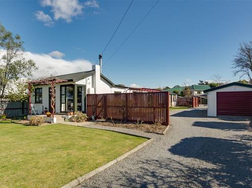 14 Brighton Street, Leithfield