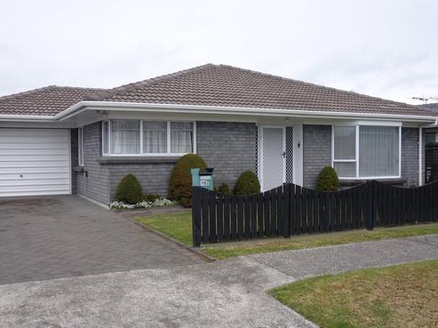 16A Seddon Street, Glenholme