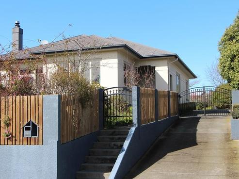 12 Irvine Street, Highfield