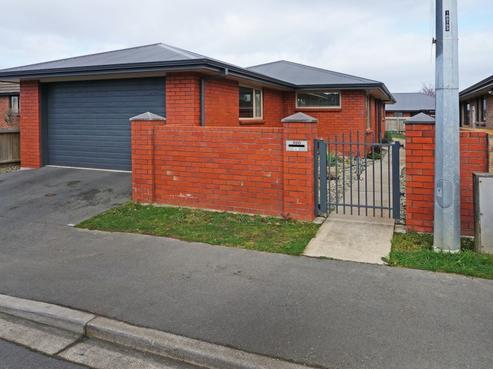 200 Isabella Street, Glengarry