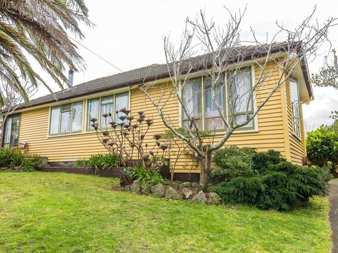 4 Eden Place, Tawhero