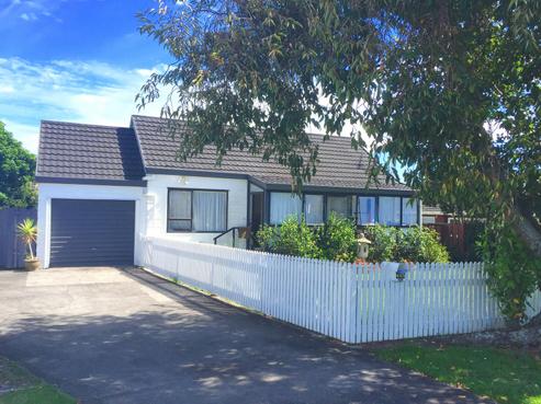 445A Great South Road, Opaheke