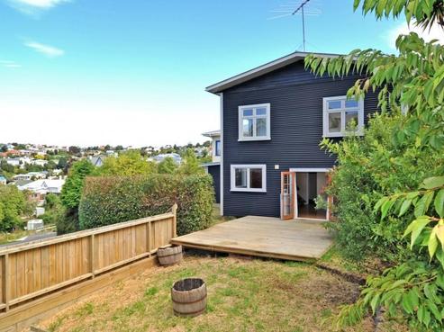 10 Haig Street, Mornington