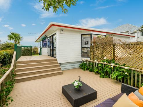 99B Ocean View Road, Hillcrest