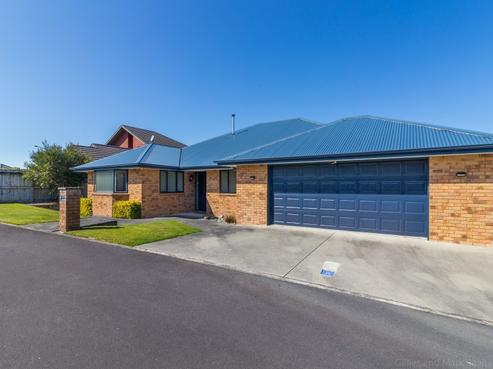 18 Garrett Place, Riverstone Terraces