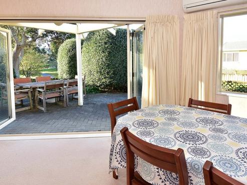 9/23 Lakeside Drive, Orewa