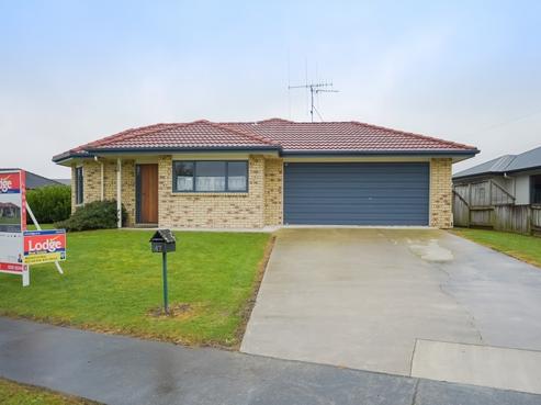 47 Stoneleigh Drive, Chartwell
