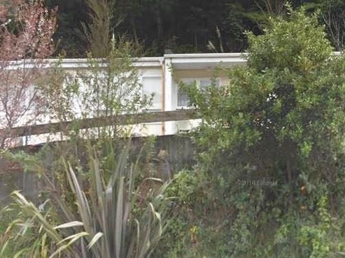 2/24 Deller Grove, Silverstream