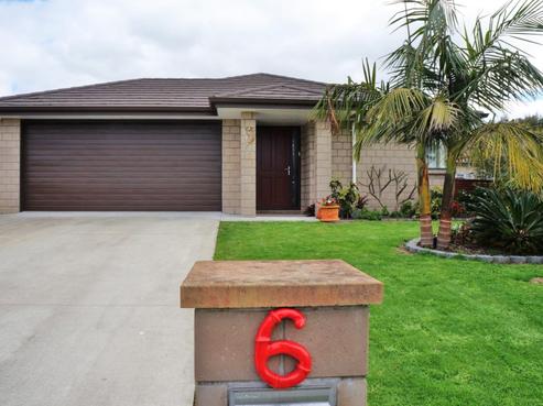6 Wai Place, One Tree Point