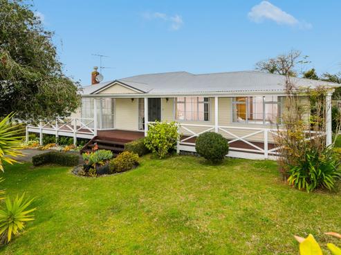 710 East Coast Road, Pinehill
