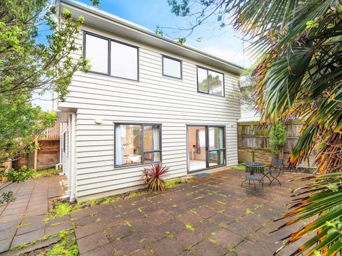61A Caronia Crescent, Lynfield