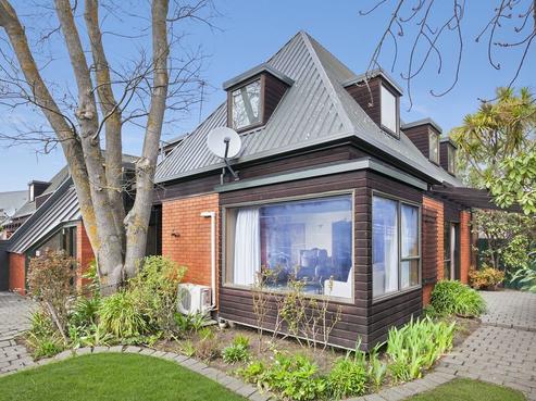 33 Dovedale Avenue, Ilam