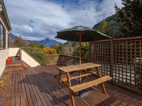 243A Fernhill Road, Fernhill/Sunshine Bay