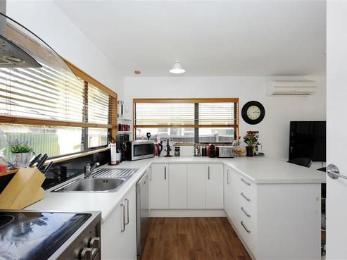 2/5 Tainui Street, Stoke