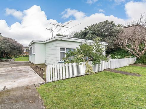 62 Bluegum Road, Paraparaumu Beach