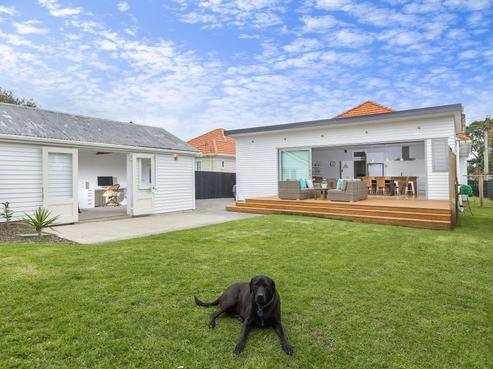 26 Roberts Avenue, Bayswater