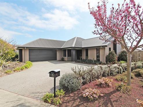 15 Daelyn Drive, Richmond