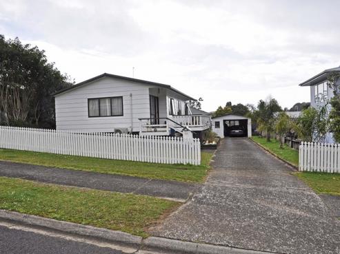 11 Windsor Drive, Tairua