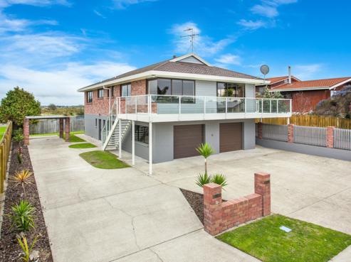3 Ohuirehe Road, Coastlands