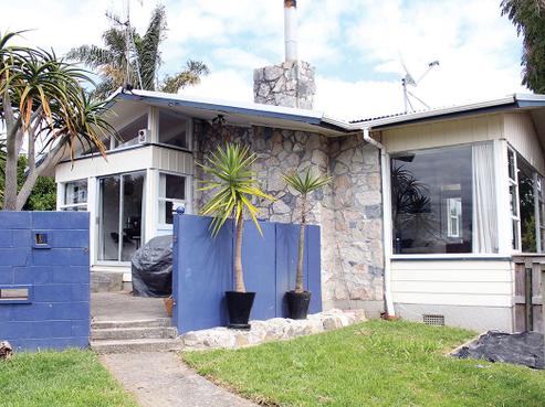 39 Hilltop Avenue, Morningside