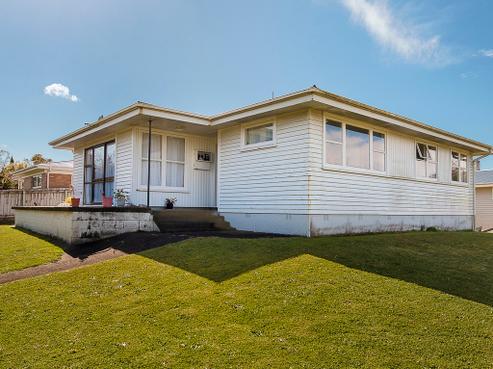 1 Thames Place, Pukekohe
