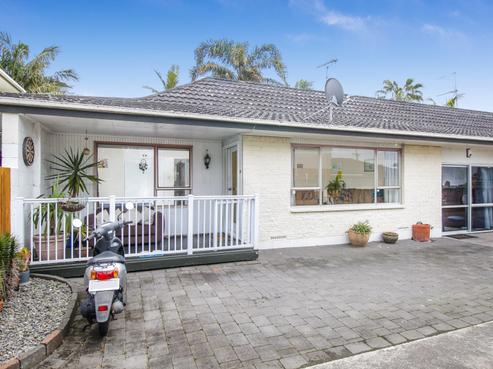 20B Eastern Beach Road, Eastern Beach