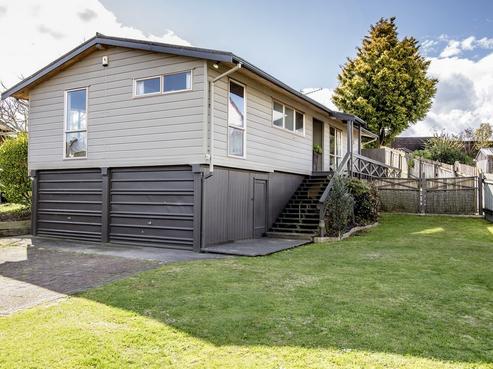 18 Hathor Street, Westbrook