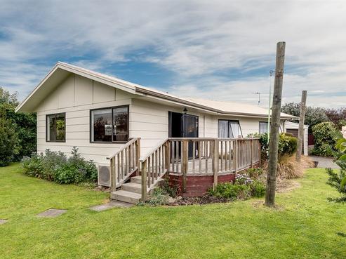 1110 Francis Hicks Avenue, Raureka