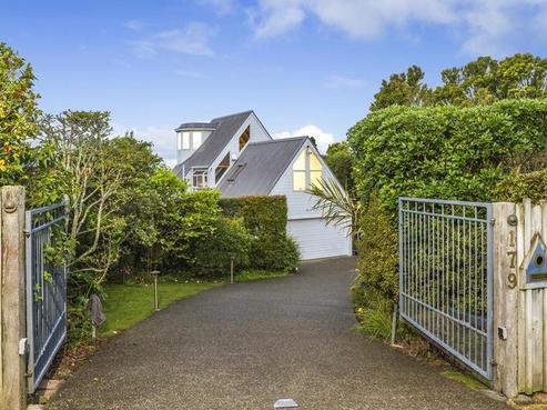 179 Beach Road, Castor Bay