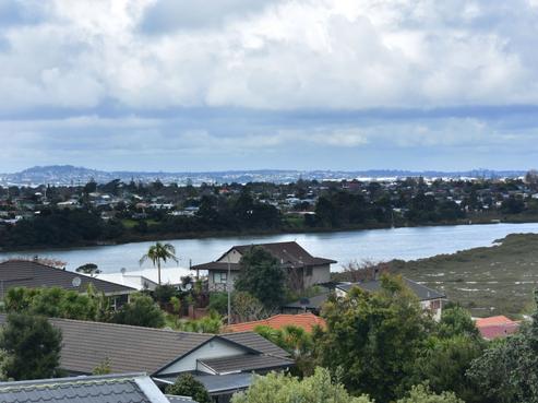12 Worthington Place, West Harbour