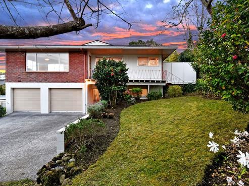 14 Garmons Way, Castor Bay
