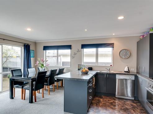 20A Merton Crescent, Pirimai