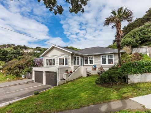 8 Pinnacle Street, Seatoun