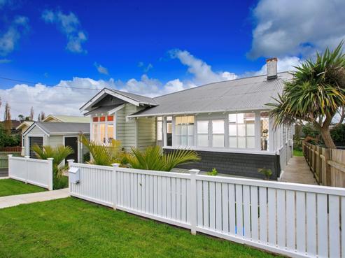 5 Corrella Road, Belmont
