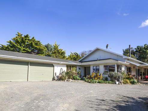 10101 Route 52, Pongaroa