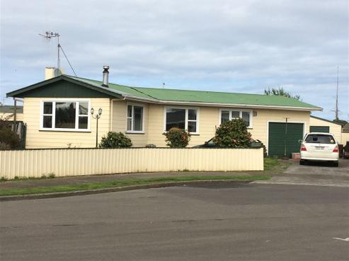 14 Mark Perreau Place, Foxton