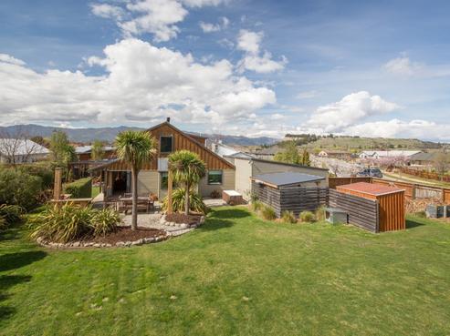 50 Frye Crescent, Albert Town