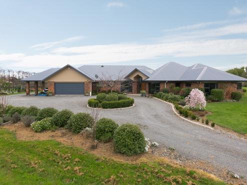 170 Pharazyn Street, Feilding