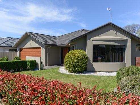 26 Pinotage Drive, Greenmeadows