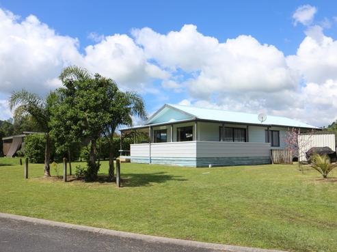 8 Morcom Drive, Cooks Beach