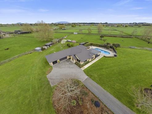 1080 Kaipaki Road, Cambridge