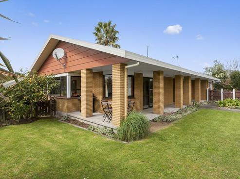220 Shakespeare Street, Leamington