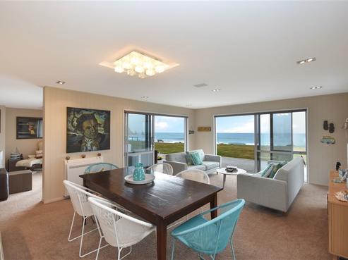 1270 Coast Road, Karitane