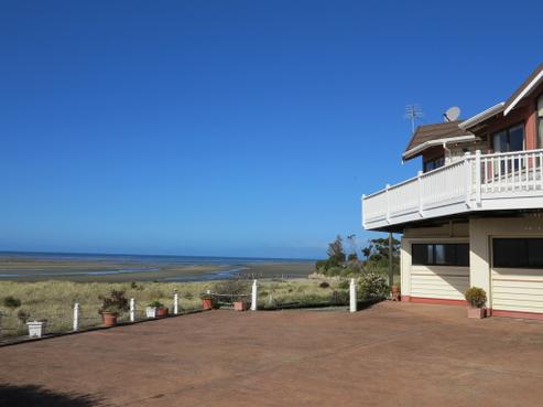 34 Beach Road, Collingwood