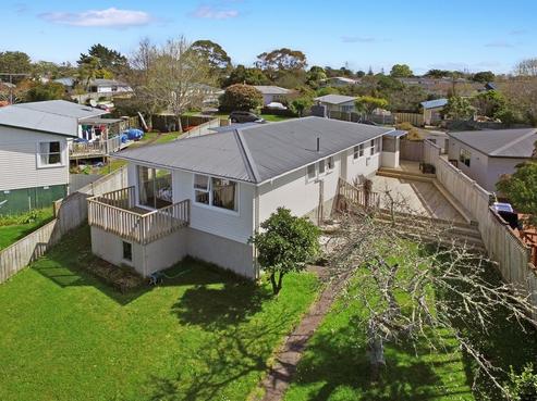 91 Lauderdale Road, Birkdale